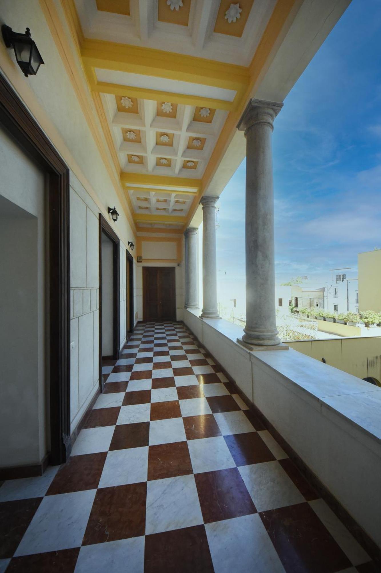 Piano Alloro Palermo Esterno foto